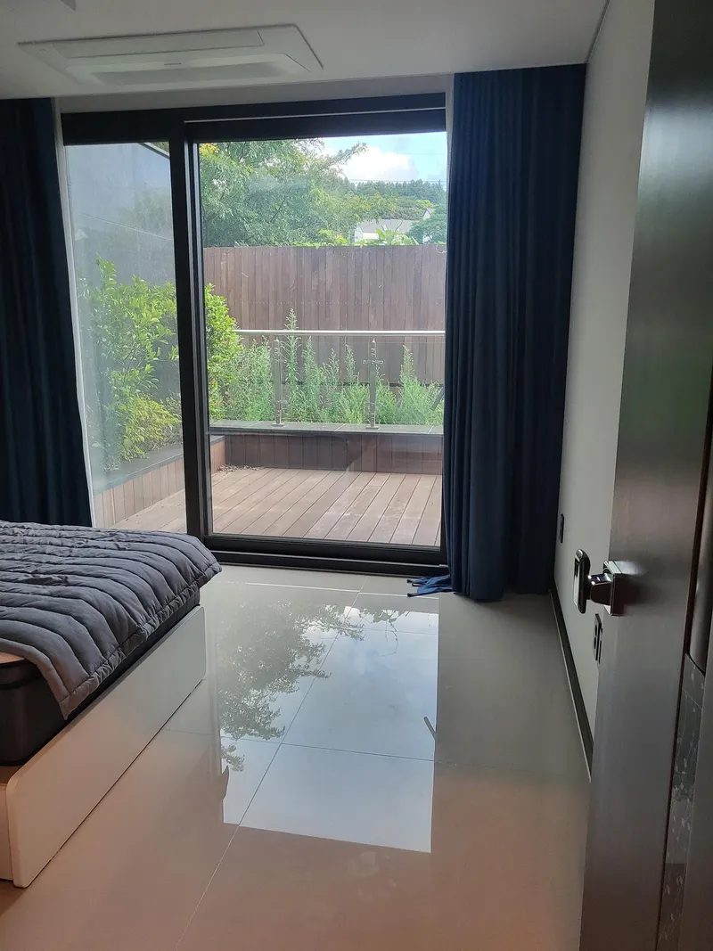 [Aewol, Jeju] 4-room villa with healing forest view #Terrace 13