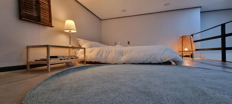 [Jung-gu, Daejeon] Hot Place Seongsimdang Baseball Stadium Jungangno Station 10-minute walk duplex one-room house 4