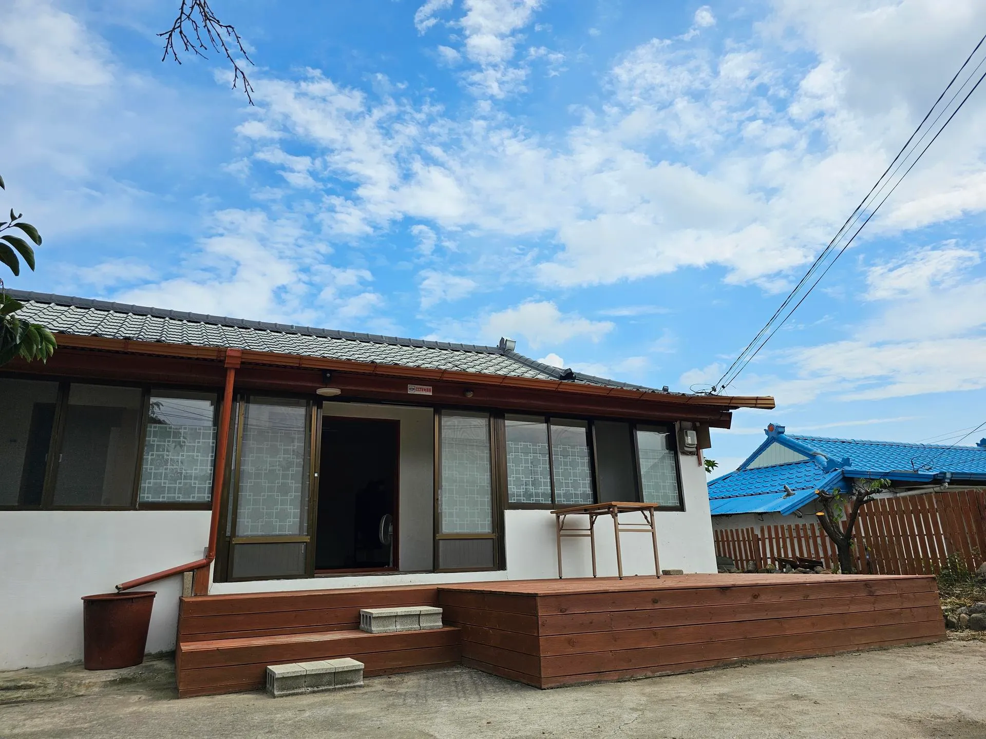 Cheongha-myeon Two-Bedroom Country Villa