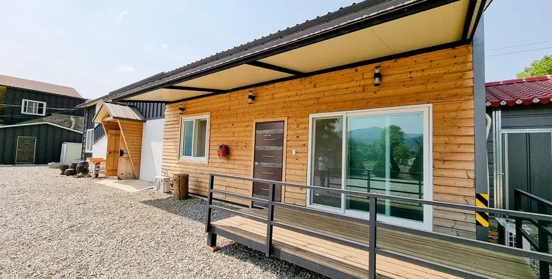 [전북 무주] 200평 이상의 잔디정원 편백나무펜션 #잊혀진계절 6
