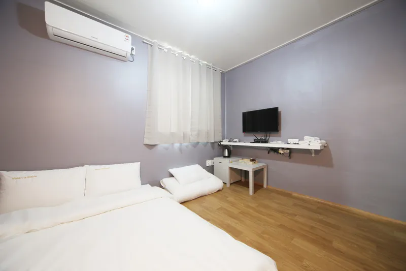 [Gunsan] A quiet and healing cost-effective hotel #Ondol A 9