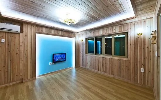[Boryeong] Pension within 5 minutes walk from Daecheon Beach #Ondol One Room #Small Dogs Allowed A 4