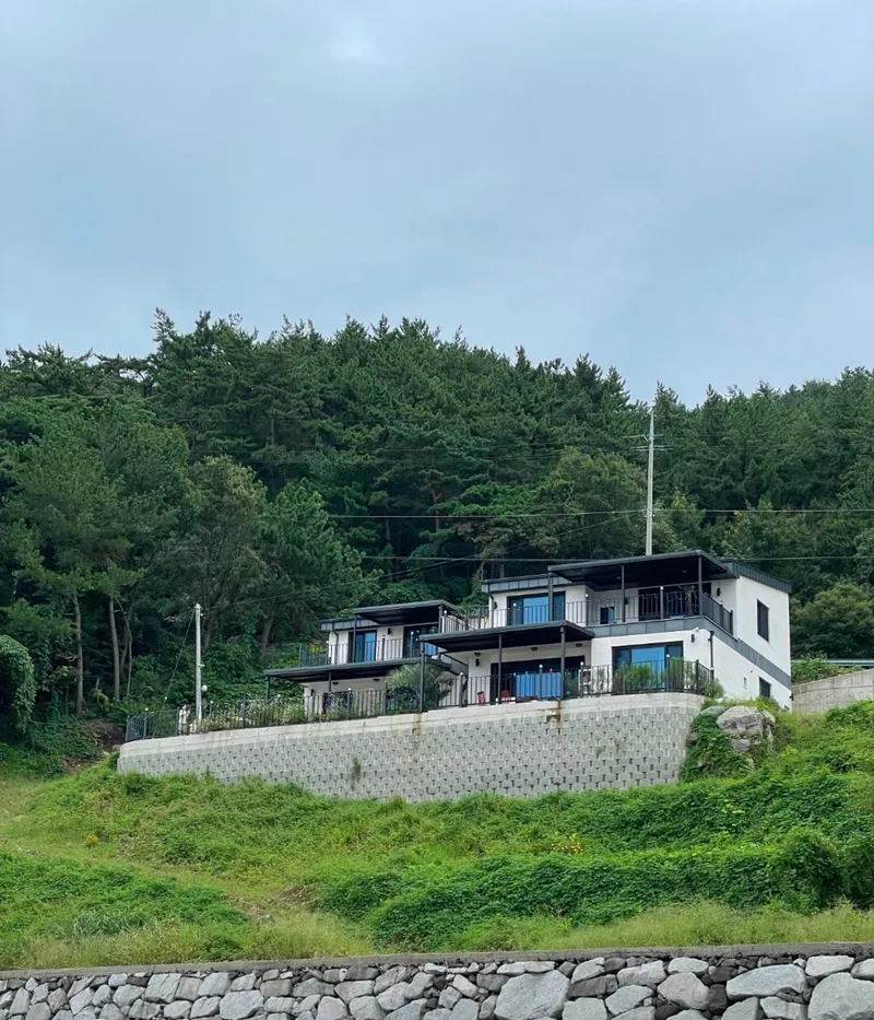 [경남 남해] 신축 바다위에 떠있는듯한 오션뷰 넓은테라스 2층독채애견동반 34