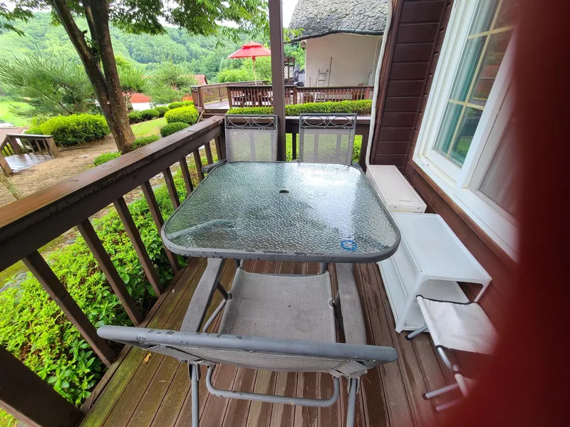 [Pyeongchang] Cabin A "Scent of the Forest" Duplex Private House, Pristine Area. Queen Bed Room, Downstairs Room 15