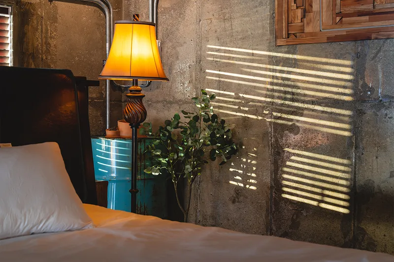 [Yeosu] Cocktail bar concept accommodation with a view of the night sea in the center of Yeosu Cafe Street 28
