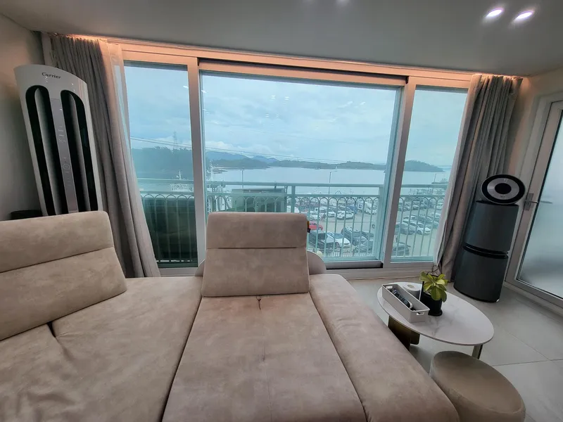 [Yeosu] A luxury house with a striking ocean view 12