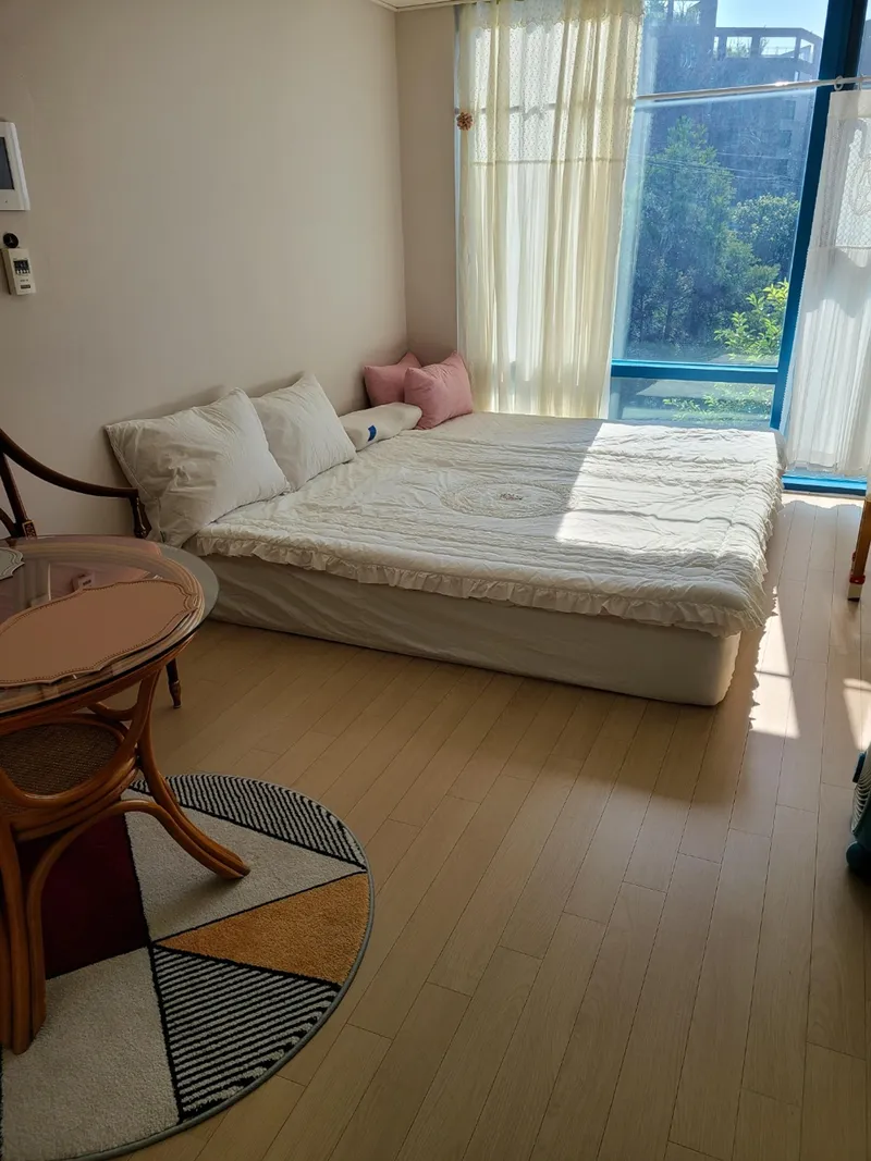 [Jungmun-dong, Seogwipo] Jungmun Tourist Complex Spacious One Room #Convenient Transportation #Two Beds 21