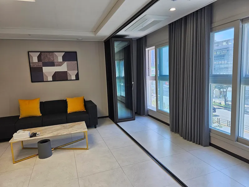 [Nohyeong-dong, Jeju][Jeju Nohyeong Intersection] Starbucks View Full Option 3 Rooms 3 Beds (10 minutes from Jeju Airport) 11