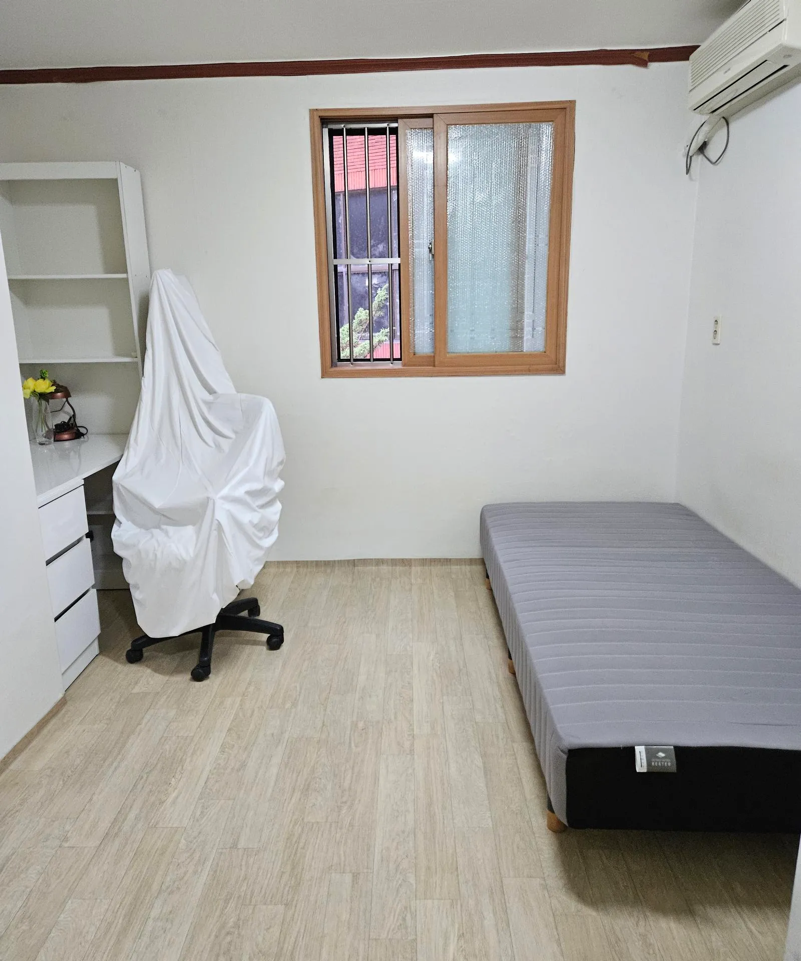 Sillim-dong Remodeled Efficiency Apartment