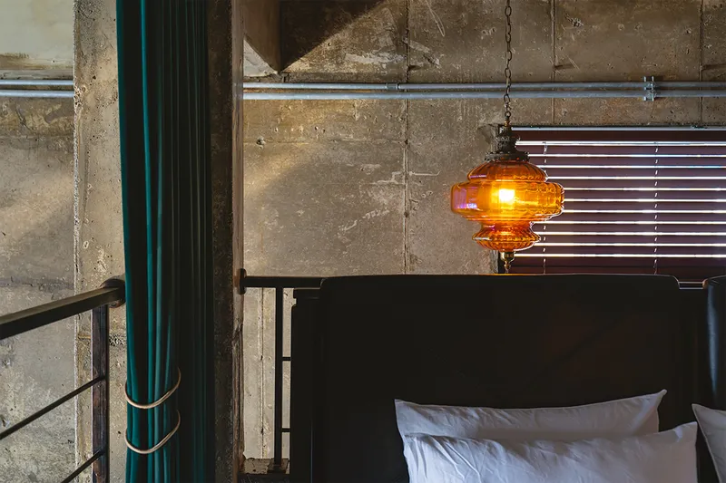 [Yeosu] Cocktail bar concept accommodation with a view of the night sea in the center of Yeosu Cafe Street 7