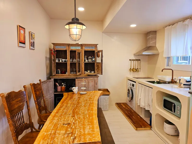[Namwon, Seogwipo] Family room. Two-room. Private detached house located within the village. Pets allowed. Free guest access. 51