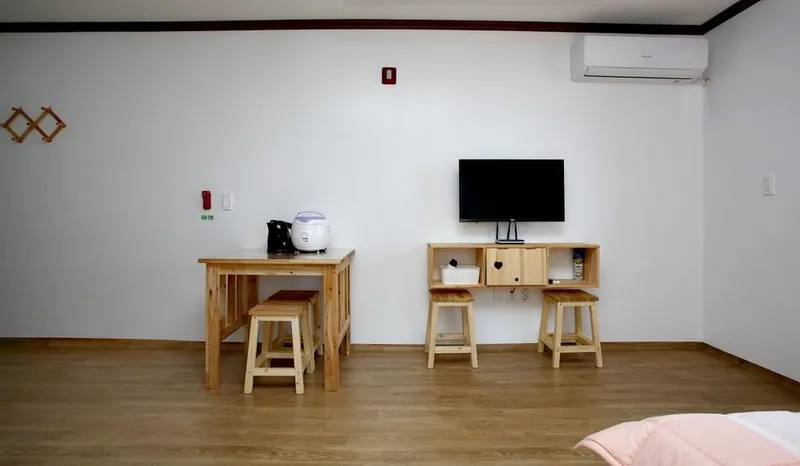 [충남 태안] 만리포와 천리포를 함께 즐길수 있는 오션뷰 펜션 수평선E 3