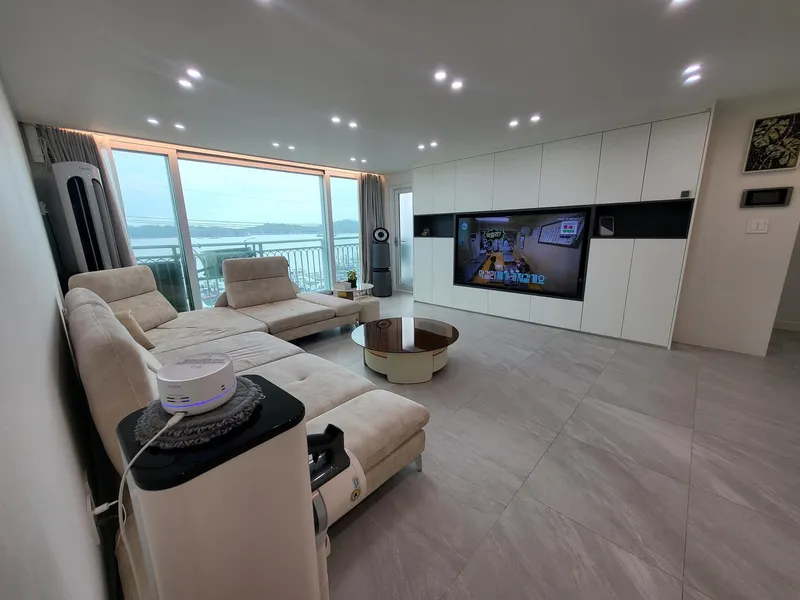 [Yeosu] A luxury house with a striking ocean view 9