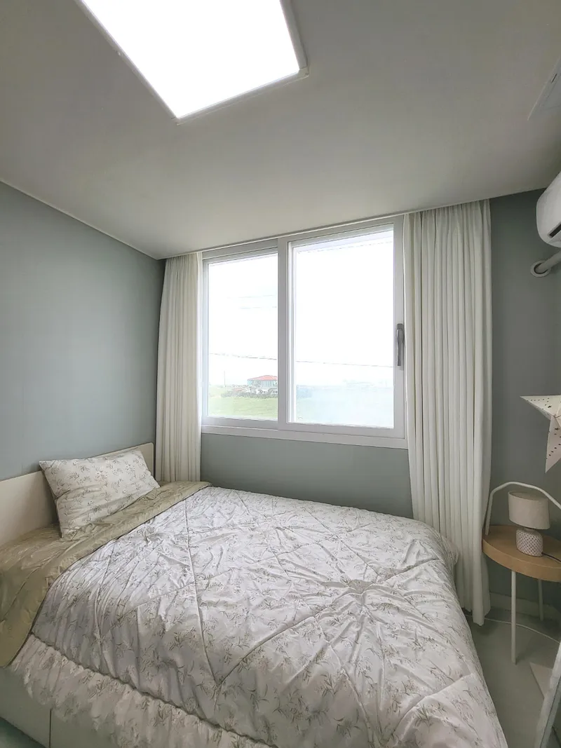 [Aewol, Jeju] A detached townhouse with a jacuzzi overlooking the nearby sea, coastal road 1 122