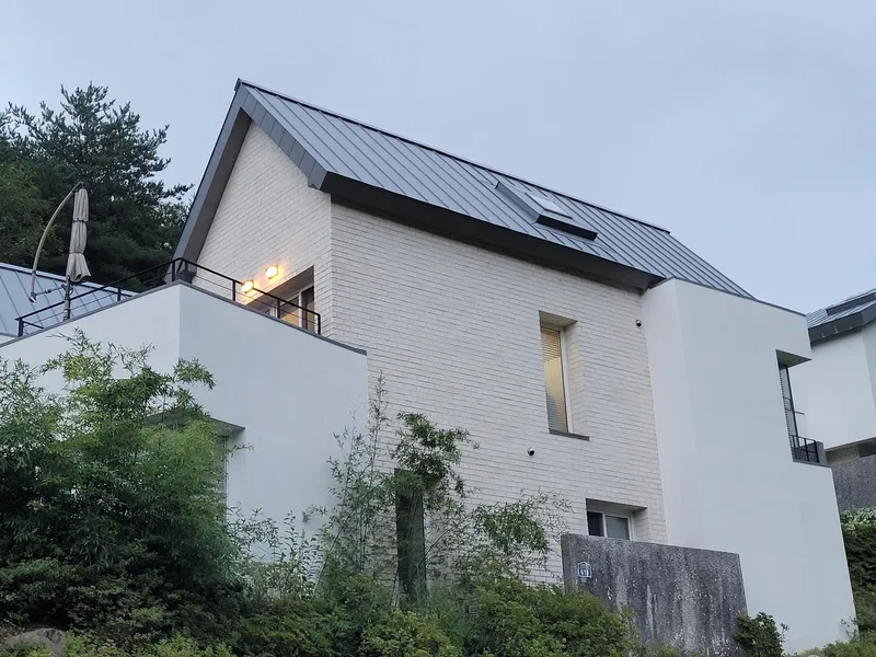 [Samcheok] A healing rest in a sophisticated design house in a warm forest near the beach 9