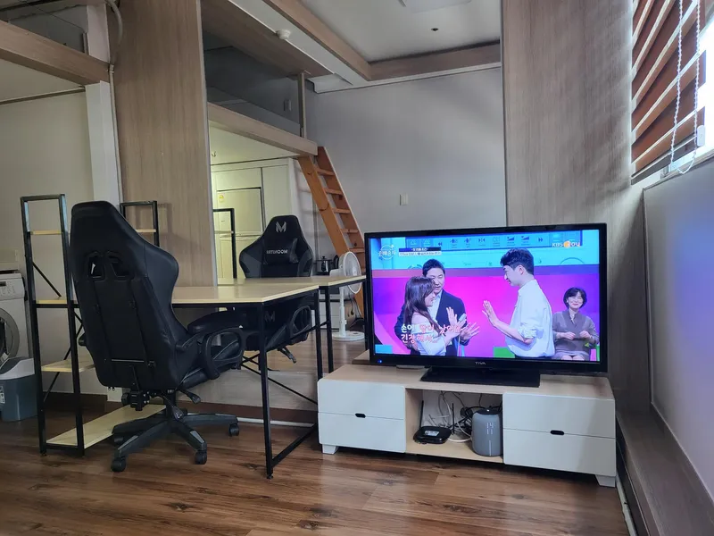 [대전 유성] 유성온천역 1분거리 해피하우스 넷플릭스 무료시청 17
