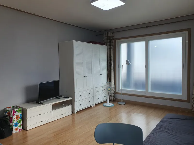 [Hongcheon] One-room apartment 302, 5 minutes away by car from Vivaldi Park, a mountain village with good air 3
