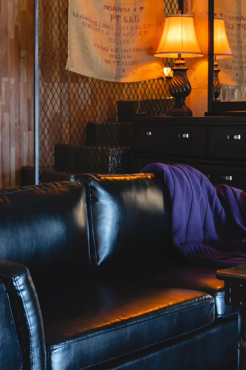 [Yeosu] Cocktail bar concept accommodation with a view of the night sea in the center of Yeosu Cafe Street 62