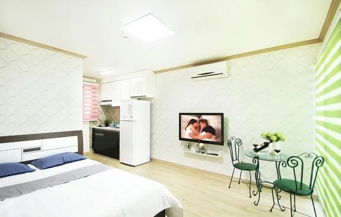 [Boryeong] Pension Cappuccino 1 (bed) within 5 minutes walk from Daecheon Beach 5