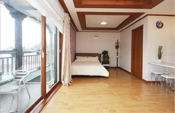 [Seosan] Ocean view 13 pyeong pension right in front of the West Sea 3