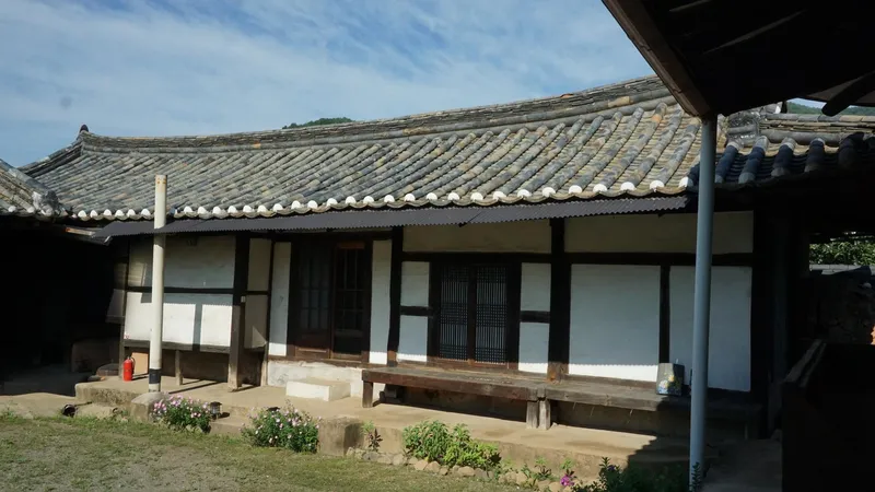 [경남 밀양] 400평 마당#문화재#한옥 #투룸#문화재#시골살이#민박우수숙소 101