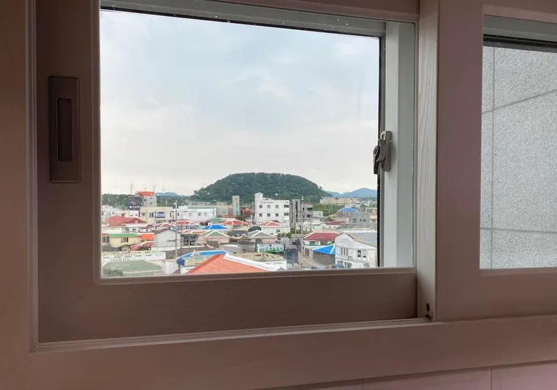 [Gujwa, Jeju] My house with a view of the sea and windmills 12