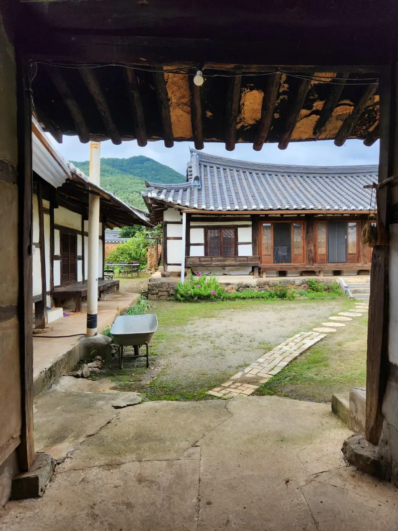 [경남 밀양] 400평 마당#문화재#한옥 #투룸#문화재#시골살이#민박우수숙소 100