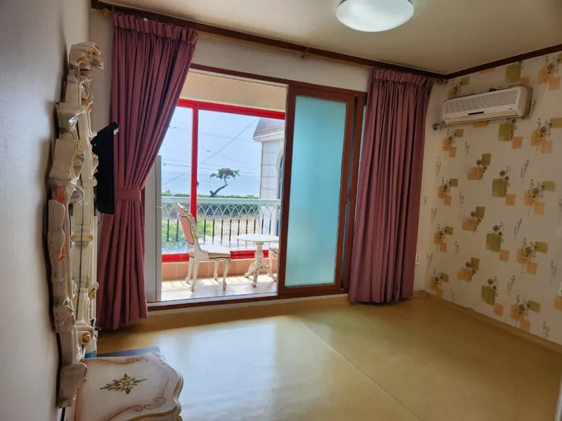 [Taean] Ocean view pension right in front of Bangpo Beach #2nd floor ondol room 2
