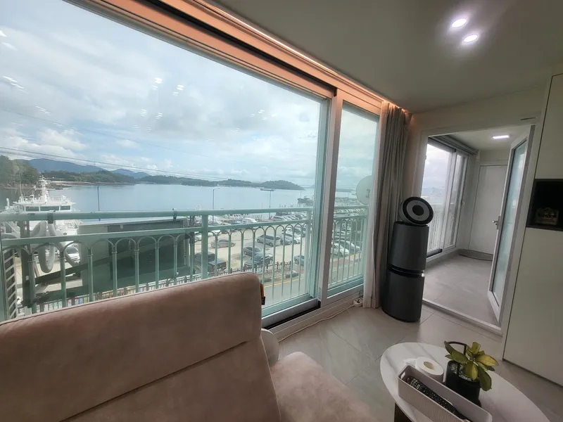 [Yeosu] A luxury house with a striking ocean view 2