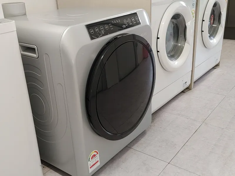 [Seocho, Seoul][Gangnam] Unrivaled Location! 3 minutes from the station, large windows, 52 private bathrooms 14