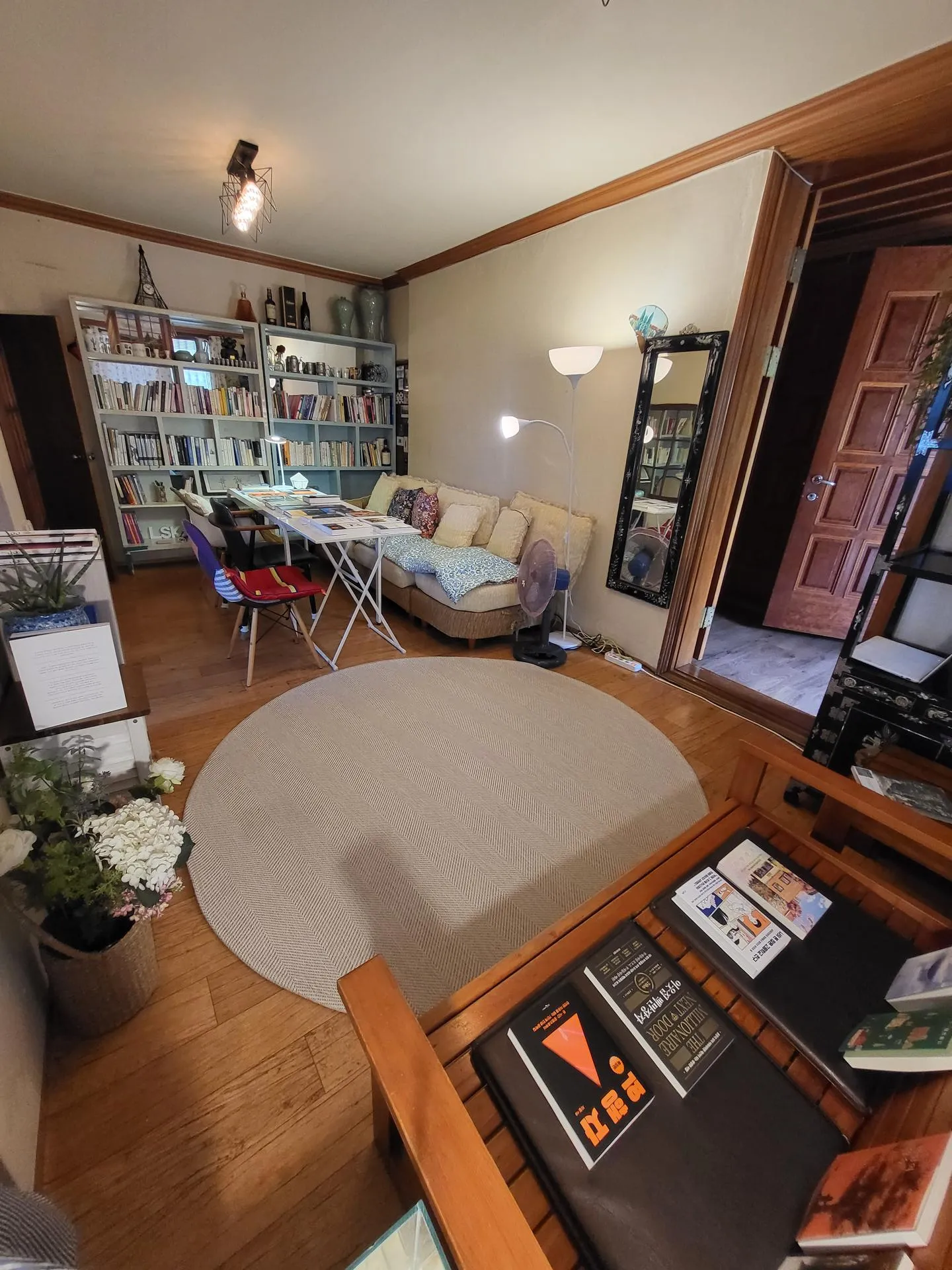 Dongmyeong-dong Yard Two-Bedroom House