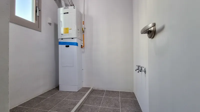 [Gimhae] Fully Furnished Private Apartment New! Newly Built 31 Pyeong #3 Bedrooms 2 Bathrooms Hotel-Class #Parking #Brand New 55