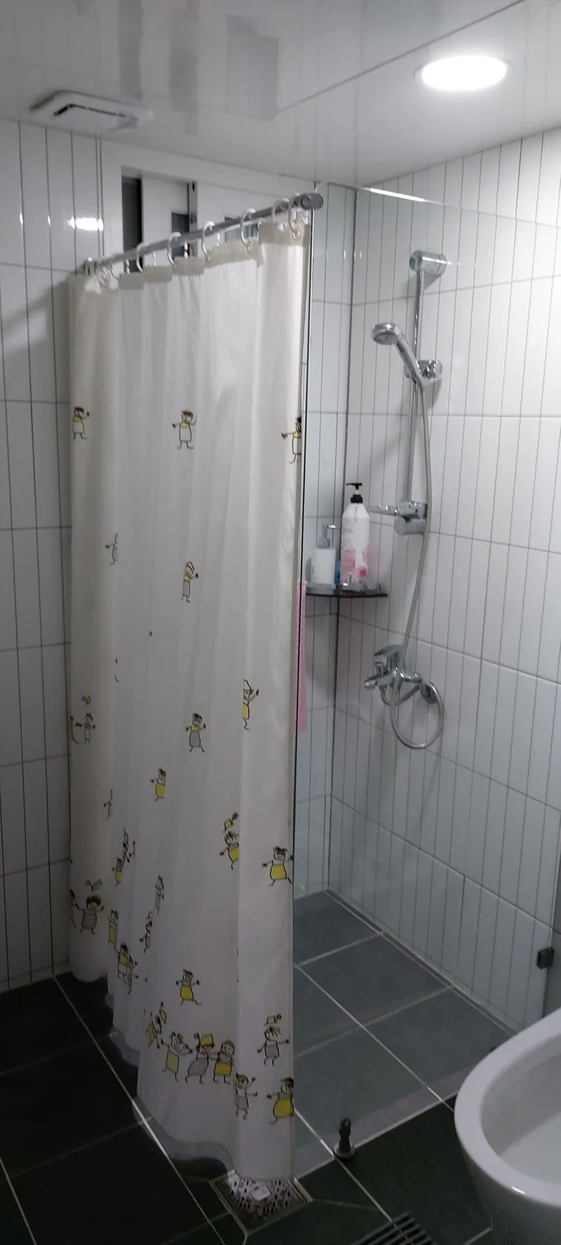 [Yangpyeong] River view and bicycle/walking path/fire pit pretty yard luxury one month living 1st floor 29
