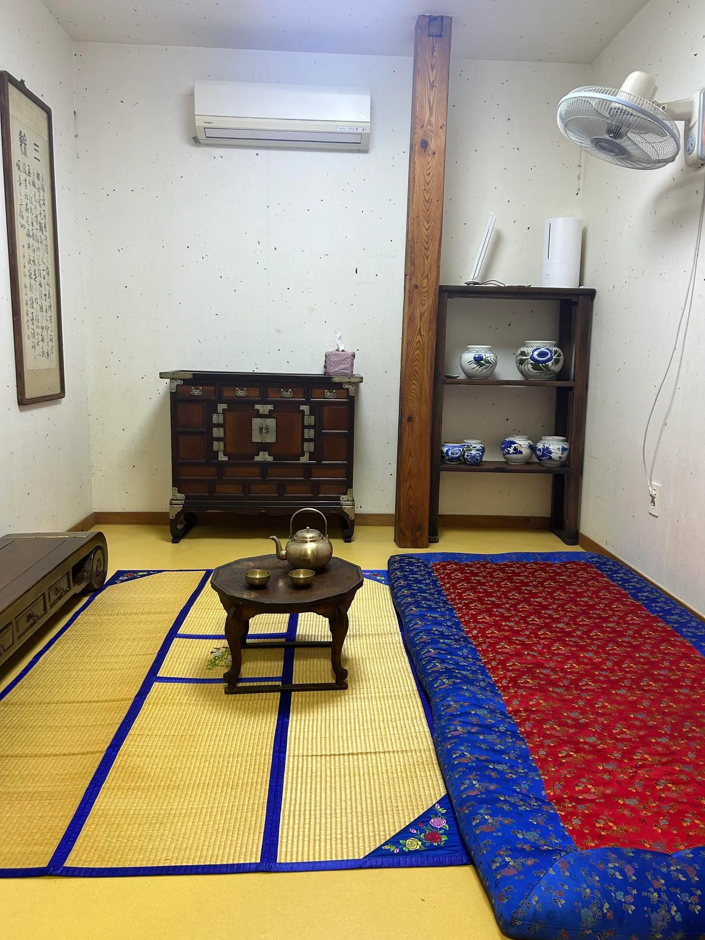 Hyehwa-dong Traditional Two-Bedroom Hanok