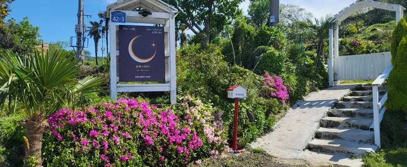 [Aewol, Jeju] Healing accommodation with sunrise and jacuzzi #Newly built accommodation Dalset 50