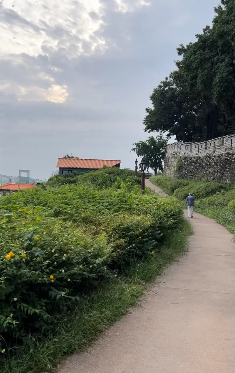 [서울 종로][서울 종로 한옥] 한옥 마당이 보이는 투룸과 거실 독립 30