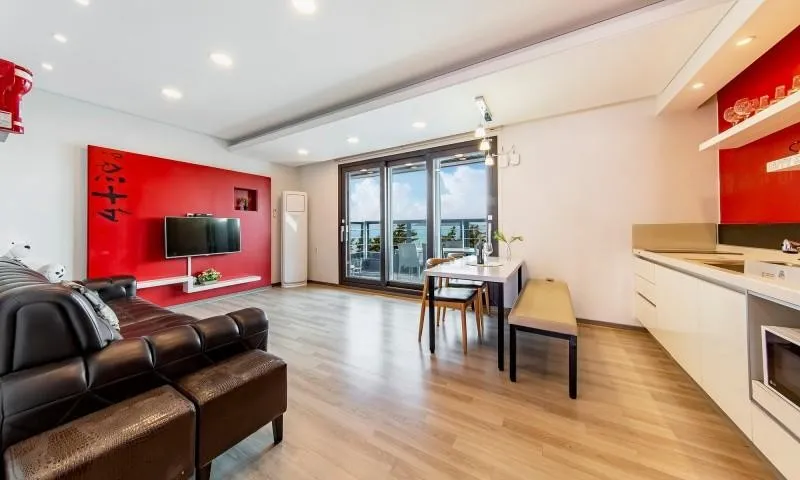 [Sacheon] Ocean view detached one-room pension with a swimming pool in front of the sea in Seopo-myeon 2