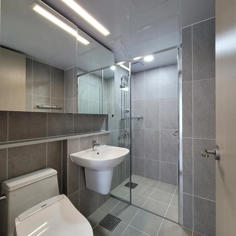 [Ansan] Newly built three-room officetel with Sihwa Lake in the background 9