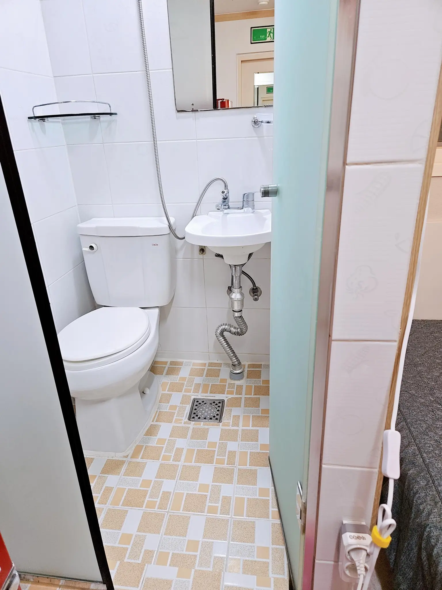 Other spaces photo 5 - Short-term lodging in a gosiwon near Jungang Station 207 (1BR & sleeps 1)