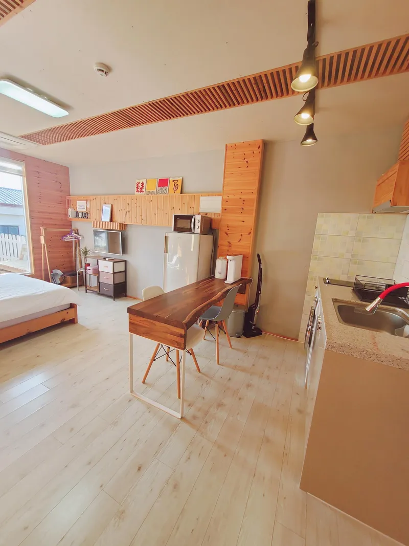 [Andeok, Seogwipo] Daepyeong-ri one-room accommodation with a yard #Pets allowed (small to medium-sized) 4