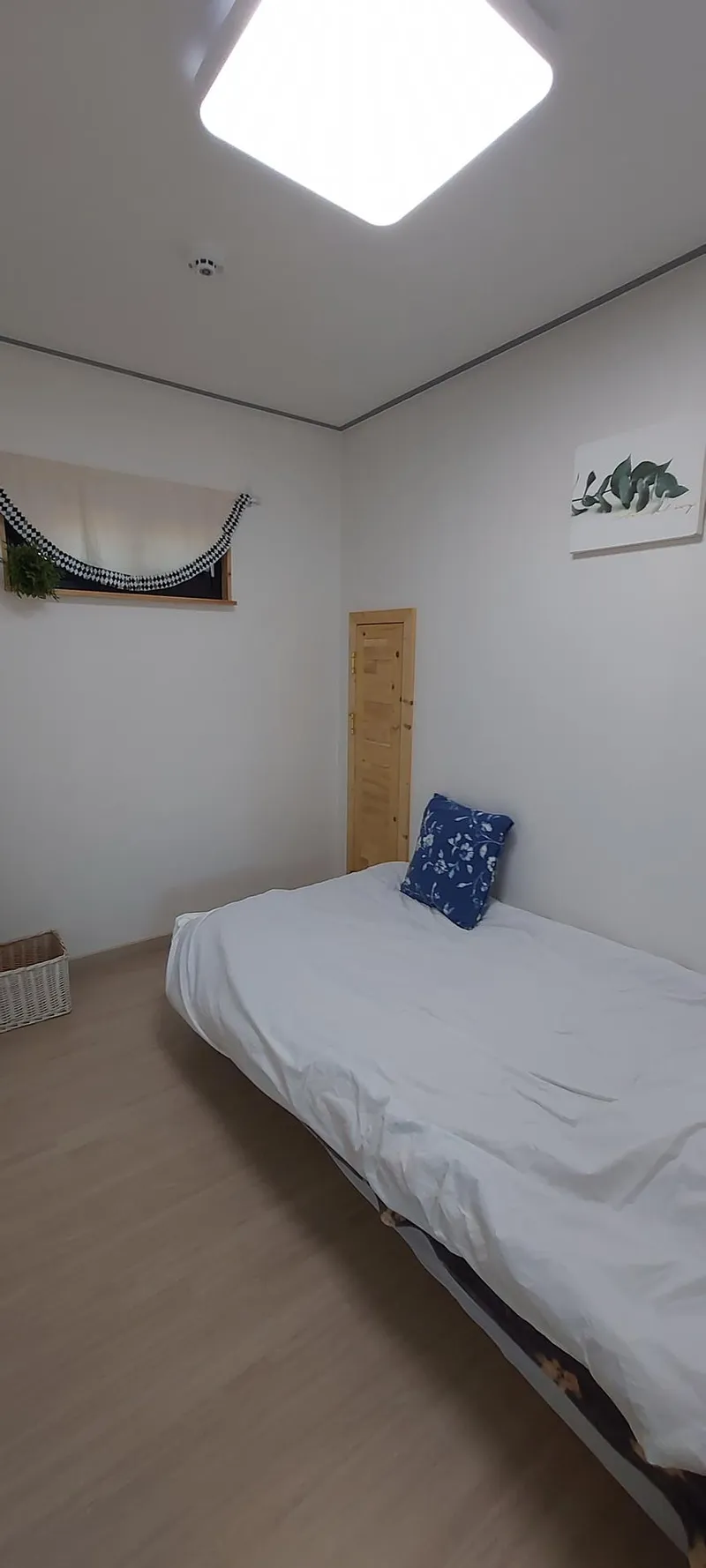[Yangpyeong] River view and bicycle/walking path/fire pit pretty yard luxury one month living 1st floor 10