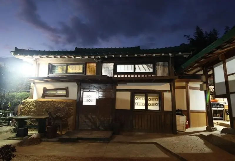 全南顺天 步行可达·近森林·带院子 房子 1室·最多4人 带900坪花园的住宅 距离罗坎邑城开车5分钟 金宪堂 主图