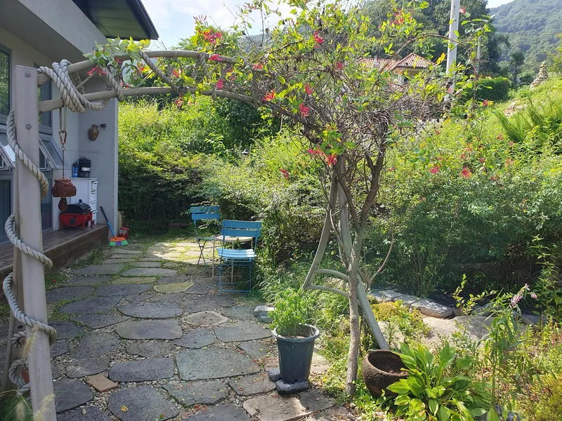 [Yangpyeong] Three-sided Mountain View, 10 minutes by car to Yangpyeong Station, detached one-room independent house 72