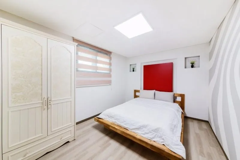 [Sacheon] Ocean view detached one-room pension with a swimming pool in front of the sea in Seopo-myeon 6