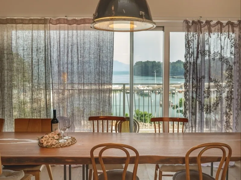 [Goseong] Ocean view pension 2nd floor, 5 seconds in front of Sangjokam National Park 7