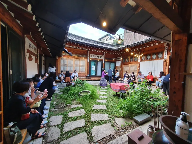 [서울 종로][서울 종로 한옥] 전통한옥 안방/건넌방/대청마루 11