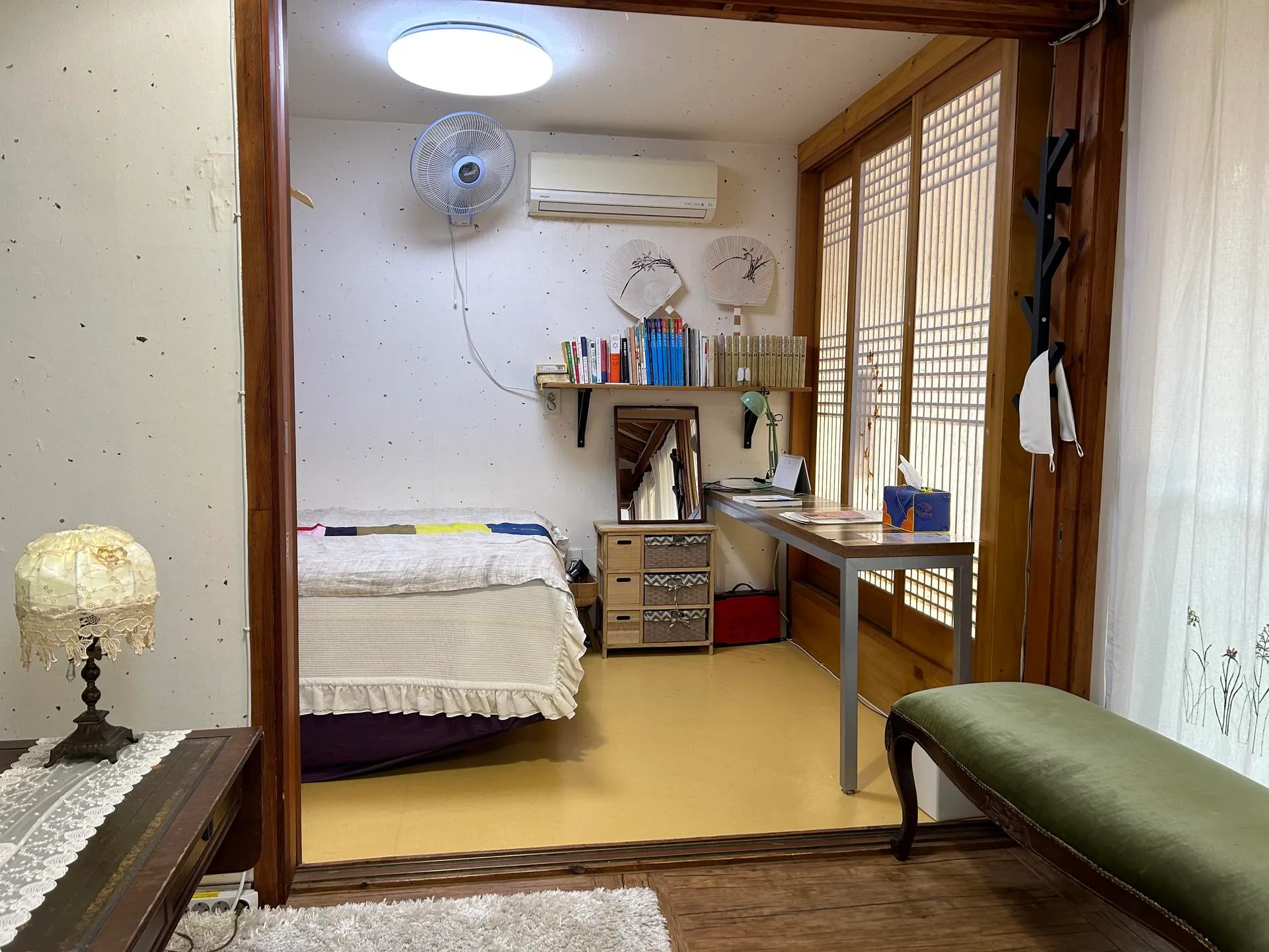 Hyehwa-dong Two-Bedroom Hanok House