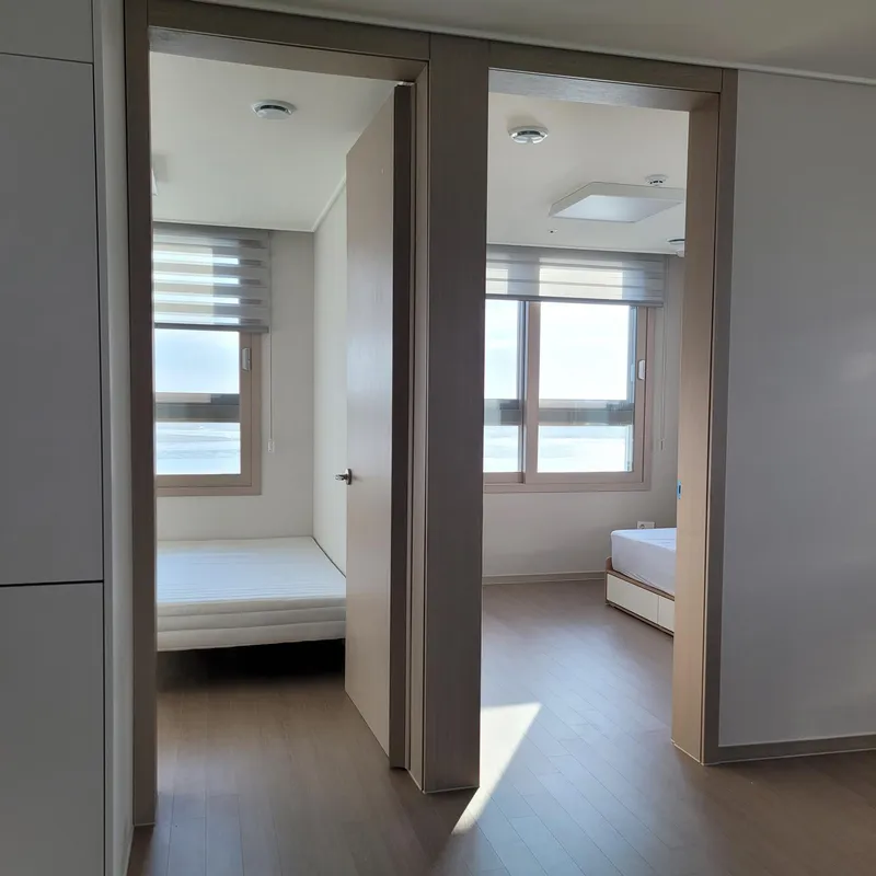 [Ansan] Newly built three-room officetel with Sihwa Lake in the background 20