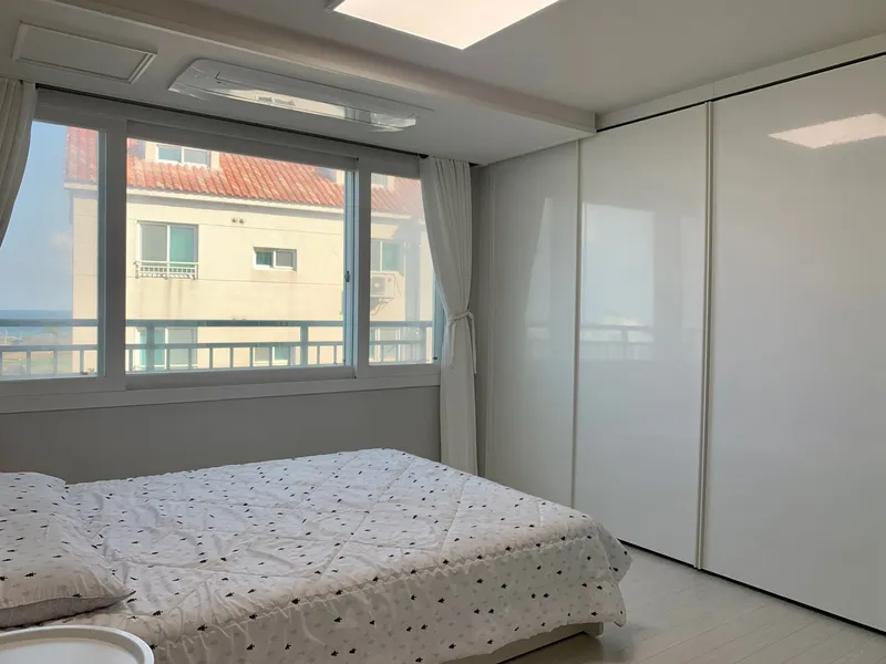 [Aewol, Jeju] Aired on Save Me Holmes Living room sea view Coastal road super close to the sea view 77