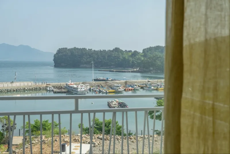 [Goseong] Ocean view pension 2nd floor, 5 seconds in front of Sangjokam National Park 26